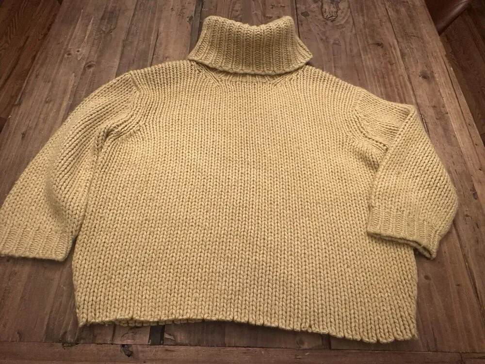 J Crew Women’s Chunky Knit Turtleneck Sweater Yellow Size Medium Oversized